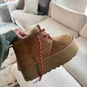 UGG neumel platform bootie